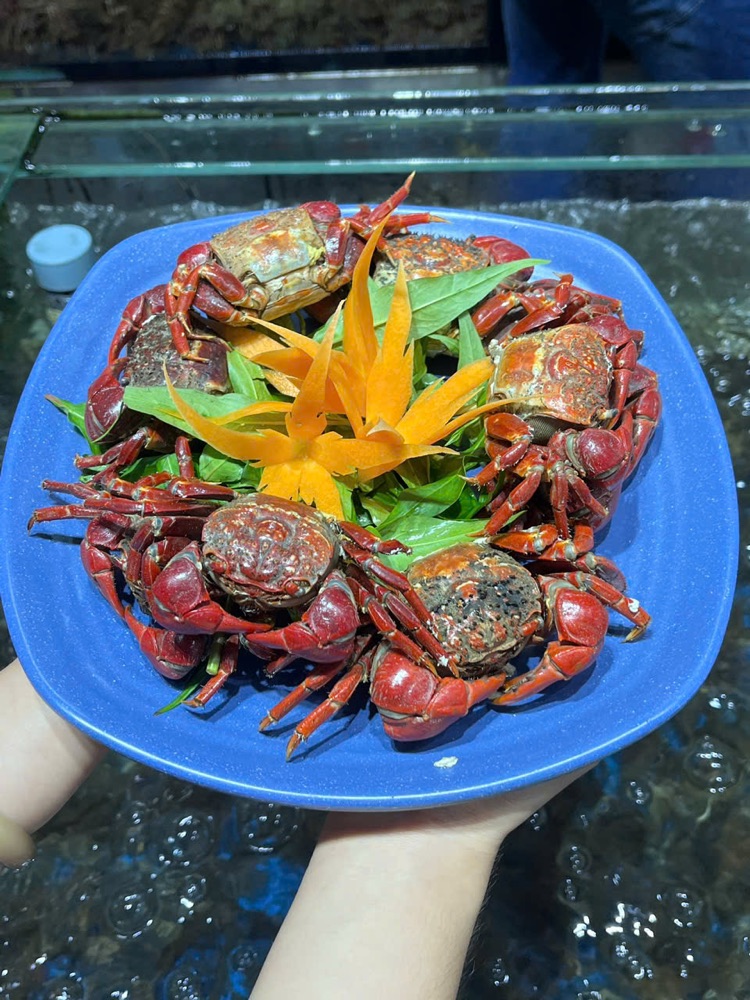 Cua Cù Kỳ hấp trang trí